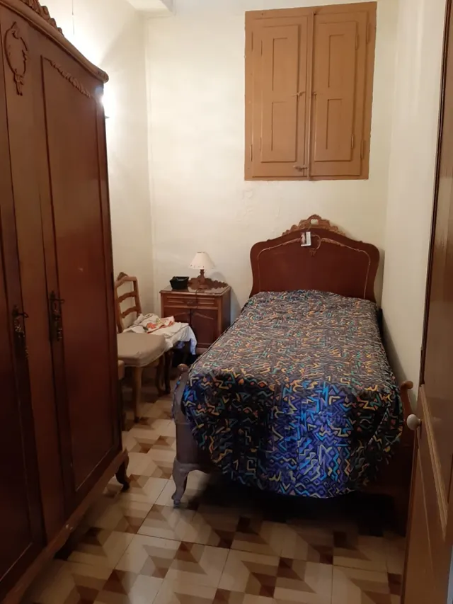 Casa de pueblo de 637 m2  - 13 habitaciones - posibilidad de pequeña pensión — 12