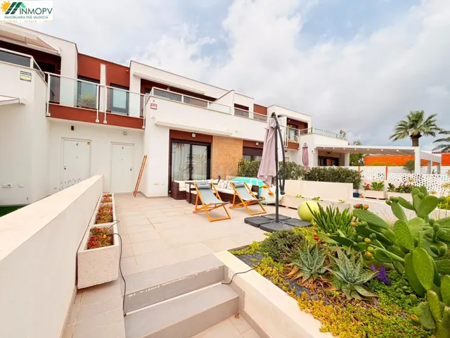 VIVIENDA ADOSADA EN URBANIZACION PRIVADA COSTA NORTE ZONA BA - foto 3