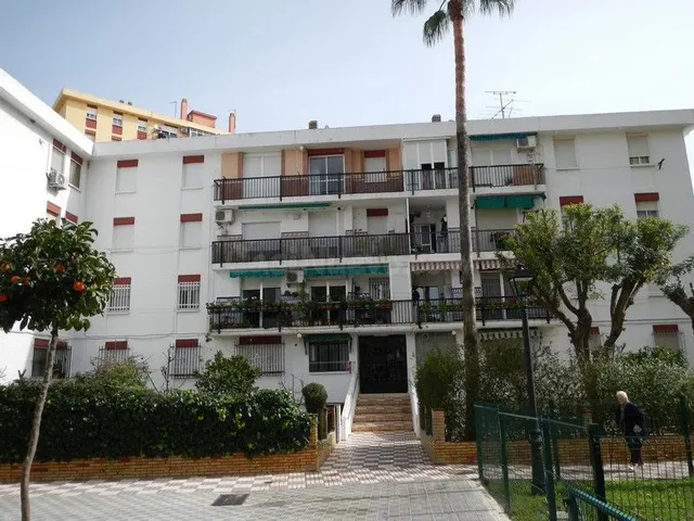 Venta piso en Castilleja de la Cuesta (Sevilla)