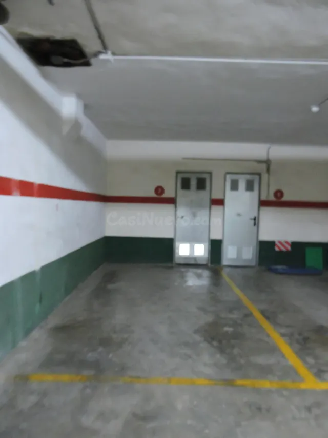 Alquiler plaza de garaje en Benicalap — 2