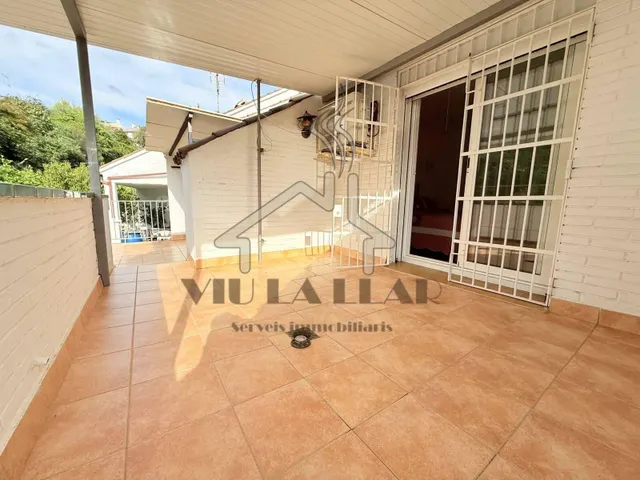 ¡Increíble oportunidad, en EXLCUSIVA! Fantástica casa en estado de conservación impecable y lista para entrar a vivir, diseñada para ofrecerte el máximo confort y con un sinfín de posibilidades — 24