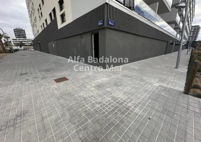Local de Obra Nueva en Zona de Expansión - Gorg, Badalona — 3