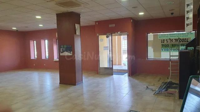 Magnifico local comercial en el nuevo Cáceres!!! - foto 3