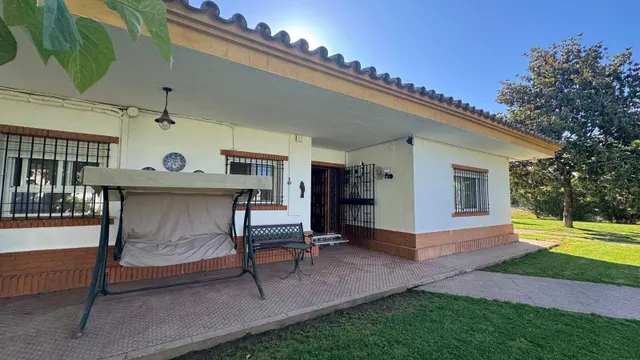 Amplia y Luminosa Propiedad en La Barquera, Córdoba — 6