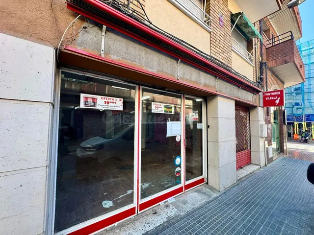 LOCAL COMERCIAL - CALLE MODERN (CORNELLÀ DE LLOBREGAT) - foto 2