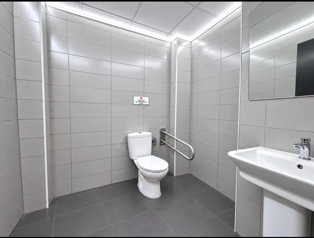 Local comercial 121m² en alquiler - Raval - Puertas Coloradas — 6