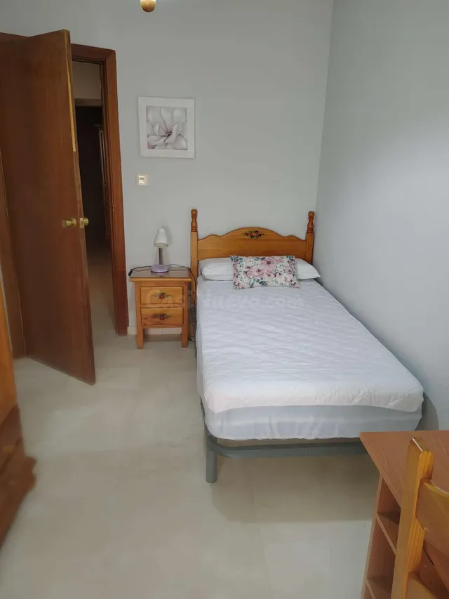 PISO EN CALLE NUEVA DE SAN ANTÓN – 3 habitaciones, ASCENSOR  - foto 4