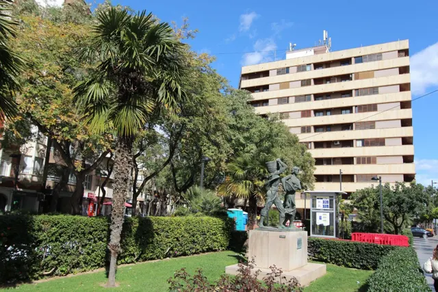 Solar para edificar en la mejor zona de Torrent — 12