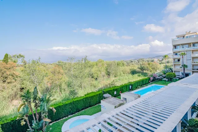 ¡Tu oasis junto a mar! Precioso piso de 2 dormitorios con terraza, piscina y garaje en Playa Poniente, Motril. — 15