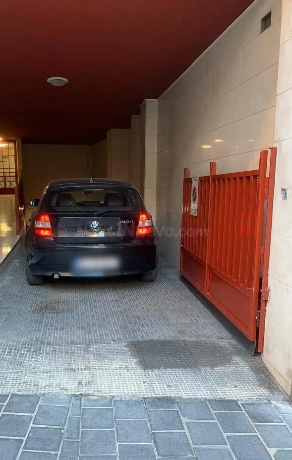 ¡ESTUPENDA PLAZA DE GARAJE EN CAMINO DE LAS CRUCES! - foto 2