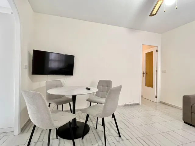Bungalow planta baja de 2 espaciosas habitaciones junto a habaneras — 7