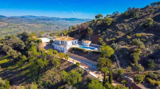 Chalet 4 habitaciones 357m² en venta - South of spain