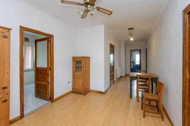 Casa tradicional con tres viviendas y antiguo local hostelero en arroes, Villaviciosa — 44