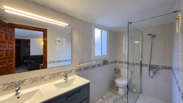 Chalet con piscina y licencia turística cerca del mar — 19