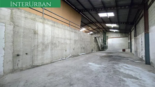 Amplio local en el centro de Llíria – 699m2 con múltiples po