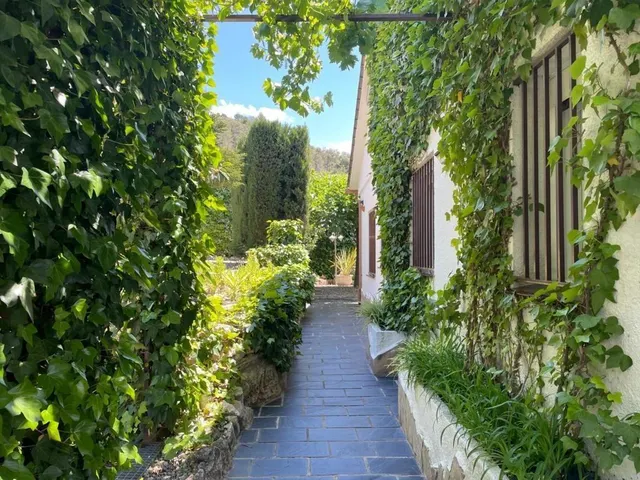 Preciosa casa en venta con piscina en Can Villalba — 13