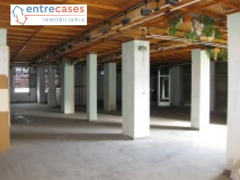 LOCAL COMERCIAL SAGUNTO AMPLIO