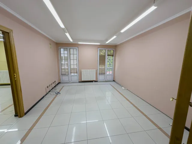 Primera Planta en Venta en Calle de la Reina — 25