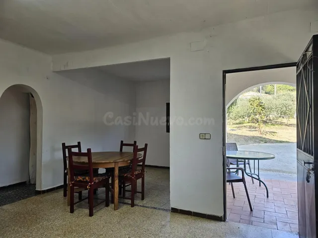 PRECIOSA CASA SEMIREFORMADA EN CAN VINYALS, ESPARREGUERA - foto 2