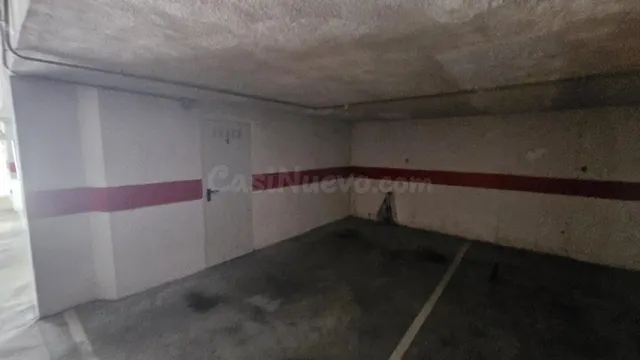 PLAZA DE GARAJE Y TRASTERO EN URBANIZACIÓN GUADIANA - foto 2