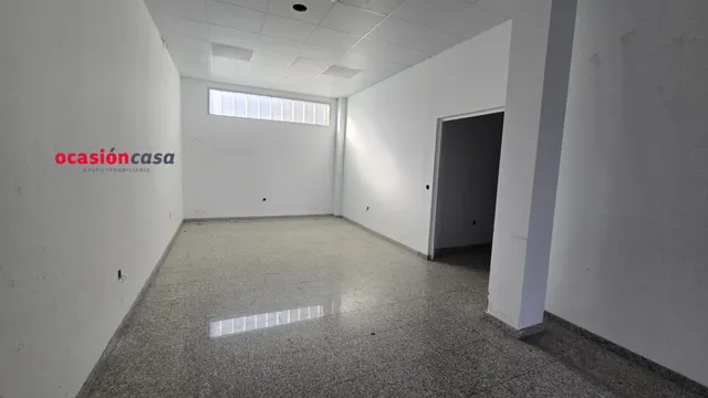 SE ALQUILA LOCAL COMERCIAL EN LA SALCHI — 4