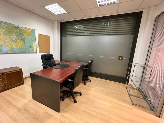 LOCAL COMERCIAL  Y PLAZA DE PARKING EN COVADONGA — 7