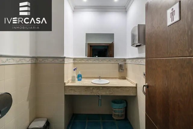 Restaurante completamente equipado y acondicionado, listo para funcionar. — 11