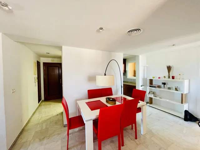 Apartamento de 3 Dormitorios con vistas al mar — 3