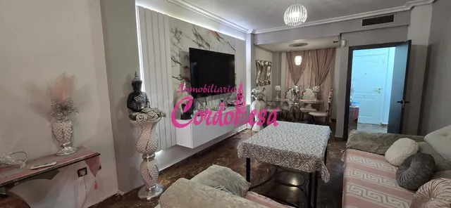 Impresionante Casa de 2 Plantas en Miralbaida con Piscina y  - foto 5