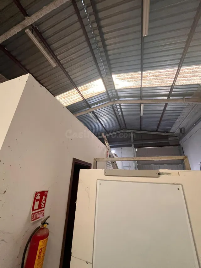 Nave en venta en calle Marruecos - foto 4