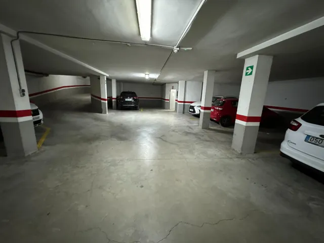 PLAZA DE GARAJE EN VENTA EN CALLE SANTOS — 10