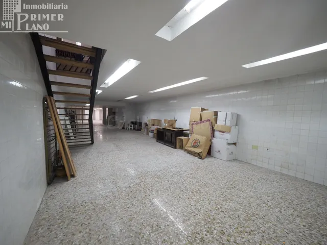 ¡Magnífico Local Comercial en Venta en el Centro de Tomellos - foto 5