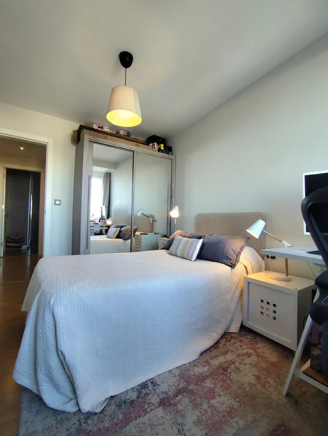 VIVIENDA REFORMADA;  CALIDAD, AMPLITUD Y UNAS VISTAS QUE MARCAN LA DIFERENCIA AL PASEO MARÍTIMO Y AL PUERTO. — 27