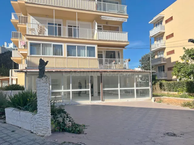 Local en venta en zona Canyamel cerca de playay hoteles — 2