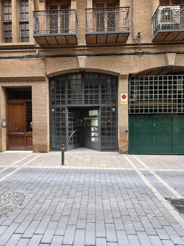 Estupendo local reformado junto a calle de Correos - foto 2