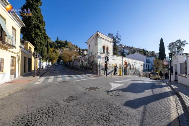 Barrio del Realejo. Sacamos a la venta dos plazas de garaje para coche muy grande. — 19