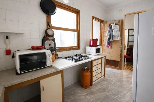 PLANTA BAJA CON PATIO PRIVADO Y AMPLIO SÓTANO - foto 3