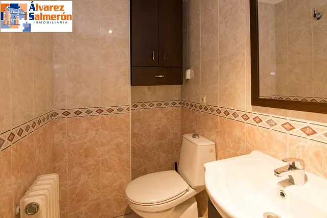 Magnifica vivienda con garaje en vergeles, junto a palacio de deportes — 14