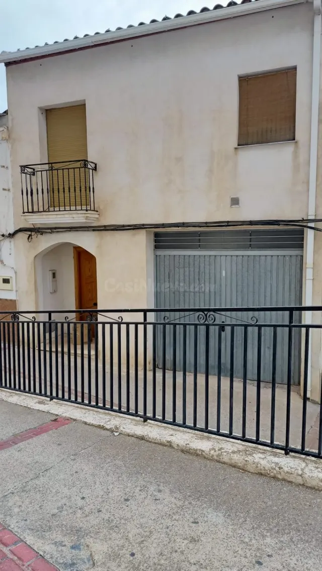 CASA CON GARAJE EN PURCHENA, ALMERÍA. - foto 2