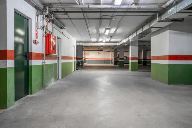Se vende plaza de garaje en Parque Lagos cerca de Carrefour — 14