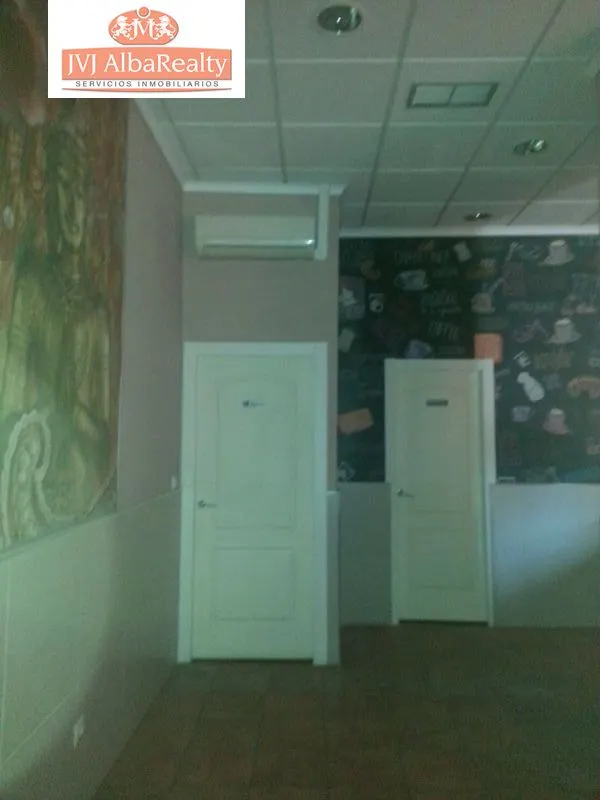 VENDO BAR RECIEN REFORMADO EN EROSKI DE 70 MTS. — 14