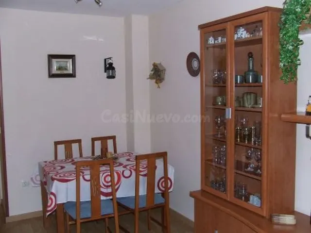 SE VENDE PISO SEMI-NUEVO EN BORJA - foto 5