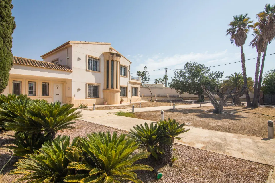 VILLA DE LUJO - PEÑA ÁGUILAS