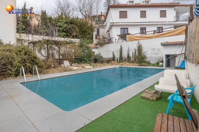 Casa independiente con piscina y vistas a Sierra Nevada en H - foto 2