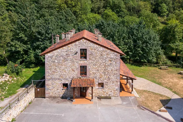 Complejo turístico en venta en cabrales: 32 habitaciones y 96 plazas entre los picos de europa y la costa asturiana — 16