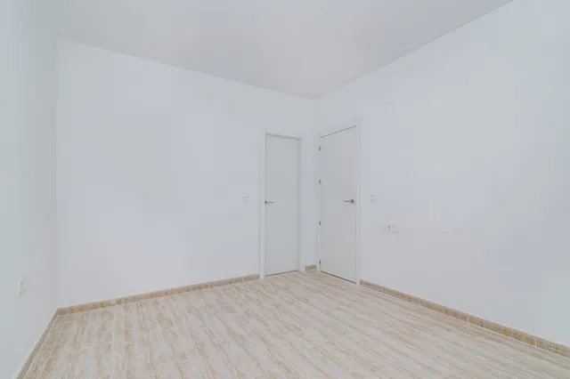 Moderno Adosado en Lachar, Ideal para Familias — 20