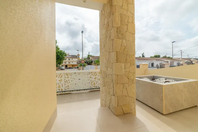 Casa 3 habitaciones 130m² en venta - Roda — 35