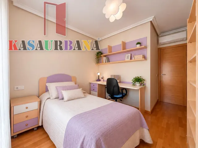 Kasaurbana ofrece en venta chalet en Getafe — 17
