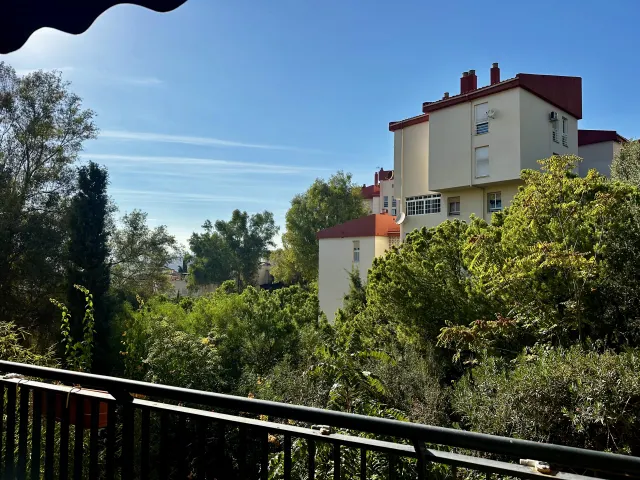 Duplex con apartamento independiente y patio privado en Málaga — 9