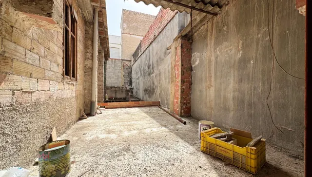 Casa de pueblo con gran potencial en el centro de Pego — 30